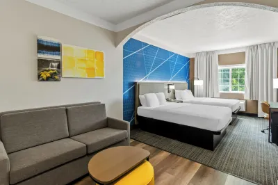 Comfort Suites
