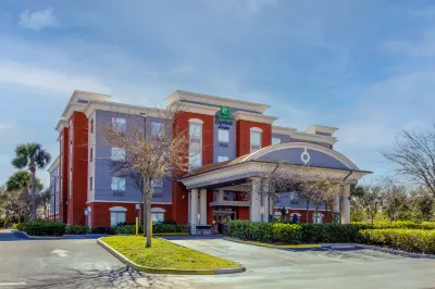 Holiday Inn Express & Suites ORLANDO-OCOEE EAST by IHG Hotels near MetroWest Golf Course