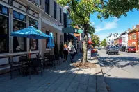 Heart of Mainstrasse 3