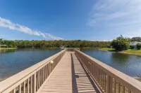 Quiet,Pet friendly house that feels just like Home! close to shopping,FGCU,beach Hotels in Three Oaks