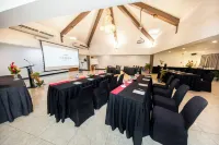 Tanoa Waterfront Hotel Hotels in Lautoka