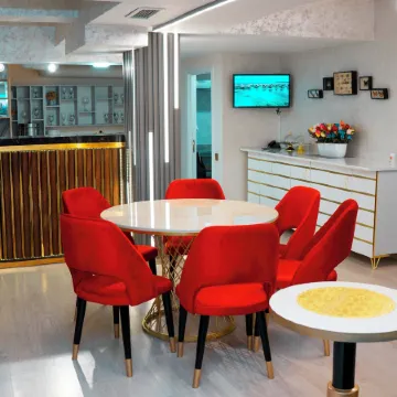 Nemi Hotel Baku Отели рядом с достопримечательностью «Площадь Фонтанов»