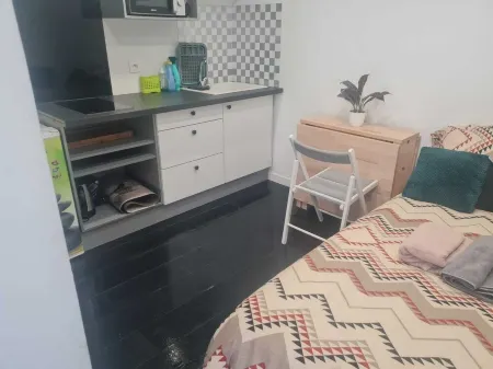 Studio Tranquille. Independence, brand new, fully equipped, quiet, practical. Отели рядом с достопримечательностью «Parc de l'abbaye des Vaux de Cernay»