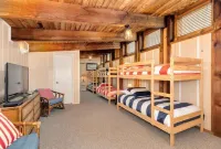 Oceanview Beach House - steps from the beach, really close to Galveston. TipSea! Hotel in zona Galveston Island