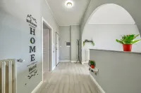 Comfortable T&F HOUSE apartment in Torregalli hospital area 加維納那加盧佐住宿飯店