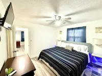 Charming 2-bedroom apartment in amazing Thomasville with AC, WiFi Hotels in Thomasville