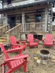2-BR, 3 B 1860 hand hewn log cabin in peaceful setting Rutherfordton WiFi, AC