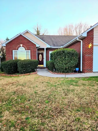 Charming 3-bedroom house with AC in Granite Quarry