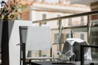 Be Your Home - Riviera Suites Hotel in zona Calzature La Moderna Vimar Srl