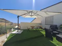 Villa Isma Giallonardo 레알몬테 호텔