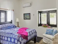 Sea Urchin | Entire Villa in Treasure Beach