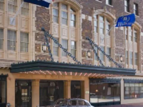 Hilton President Kansas City Hotels near Arabia Steamboat Museum