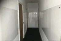 Central location 5 mins from all amenities