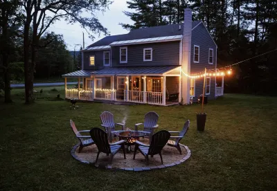 4bdrm Cottage central to year round fun w/fireplace Vermont Country Store附近的飯店