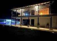 Villa Alcon-Villa in the Heart of Colombia's coffee axis, 1st FL only, 3 Bedroom Hotel a 