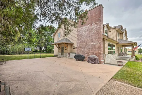 Massive Peck Home w/ Woods & Creek to Explore - parking