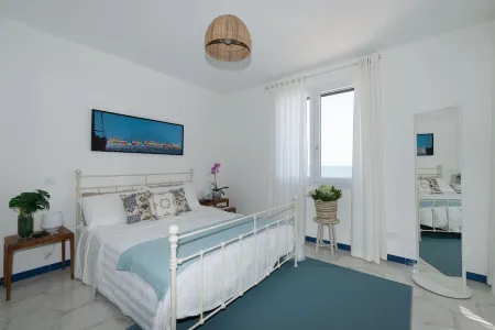 6 Bedroom Villa in Santa Flavia