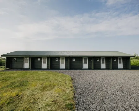 The Hill Guesthouse Hotels in Fludir