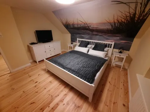 Former. Farmhouse with sauna/whirlpool/fireplace near the beach