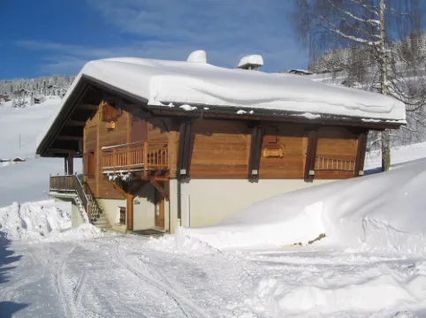 On a Connecting Track - Apt. 8O M2 - Sleeps 8 Hotels in Notre-Dame-de-Bellecombe