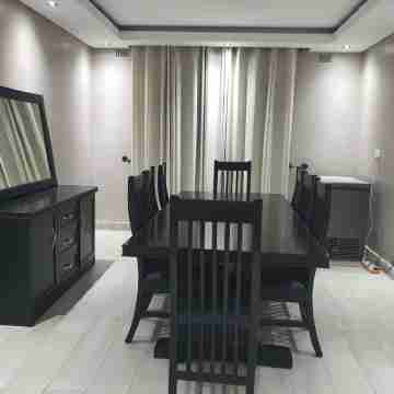 Spacious Family Retreat Home Others