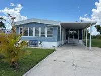 Island Getaway - Monthly Rental - 3 Queen Beds