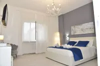 Minutes from downtown with the subway only 20 m from the house. Hotel a Zona XV Torre Maura