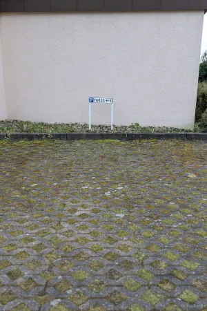 TAROS HOME - the feel-good oasis with balcony, coffee, 3 beds and home office space Отели в г. Херренберг