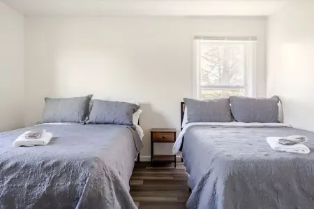 The place of possibilities with amazing heated pool. Отели в г. Ричленд