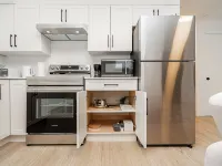 Cozy & Spacious 2BR Guest Suite, Near Vancouver Hoteles en Distrito de Langley