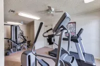 Near Fort Polk • Pool • Gym • Shopping • Golf