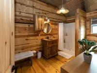 Hill Country Getaway - Cozy Stonewall Retreat Near Wineries & Fredericksburg Hotels in Stonewall