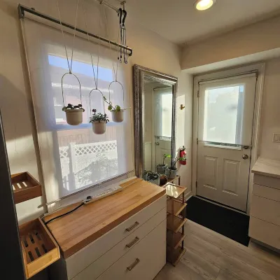 Quiet & Quaint 2 Bedroom 1 Bath with Yard Hotels in Fort Lee