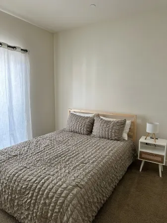 Business Traveler’s Haven – 2 Bedrooms, 2 Bathrooms with 1 Office.