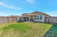 1 - Story Home in League City Close to Kemah and Galveston