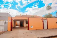 Cozy 3/4 House - Air conditioning in 3/4. Garage.