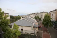 Le Saint Cyrien, 5km from Versailles and 25km from Paris, for Family & Business