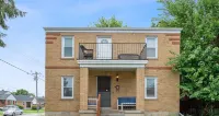 Charming 2-bd Apt in delightful Deer Park, OH with AC & strong WI-Fi