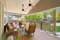 Luxury 2 blocks Downtown Square with a POOL, 2Bdrm, 2Bath Modern Large Bungalow