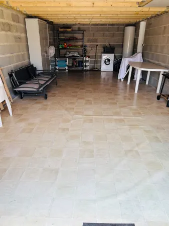 Charming single-storey family home 59 m², close to the sea Отели в г. Шателайон-Плаж