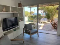 Mini-Villa sea view, 4 pers, Clim and Wifi, near beach and shops!