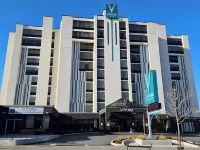 Vittoria Hotel & Suites Отели рядом с достопримечательностью «Клифтон Хилл»