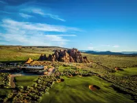 CASITA RETREAT APT: full kitchen, Sleeps 4, near Sand Hollow, Zions, & St George