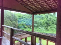 House with pool close to the beach in Barra do Sahy! Hotels in Barra do Sahy