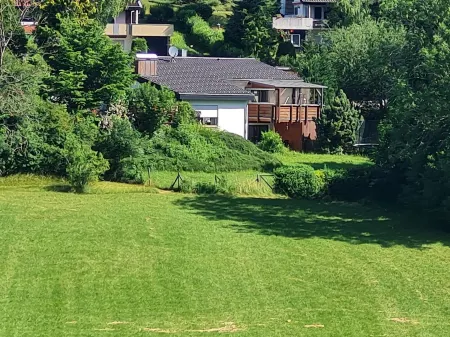 Apartment, very quiet location. Отели рядом с достопримечательностью «Abenteuer Park Schloss Lichtenstein»