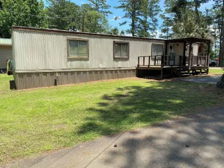 Mobile Home #4 at Tranquility Bay Resort