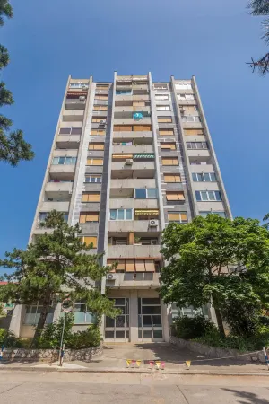 Apartment in the 8th floor with Sea view