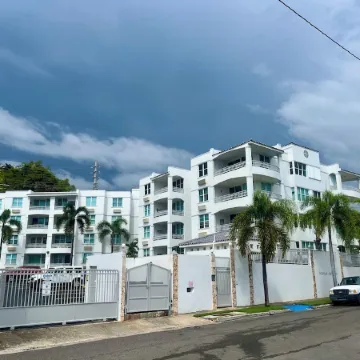 Catch Some Waves and Chill, with High Speed Wi-fi, Washer & Dryer.