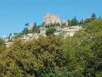 T2 Proche des Thermes, du Village et du Supermarché