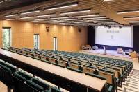 Mercure Brignoles Golf de Barbaroux & Spa Hotels in Flassans-sur-Issole